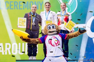 wag aa f podium sfe08422 copia simone ferraro ph